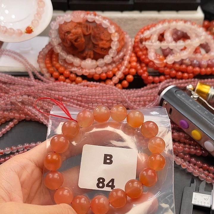 南红玛瑙未镶嵌多样性发货默认微瑕称重12mm