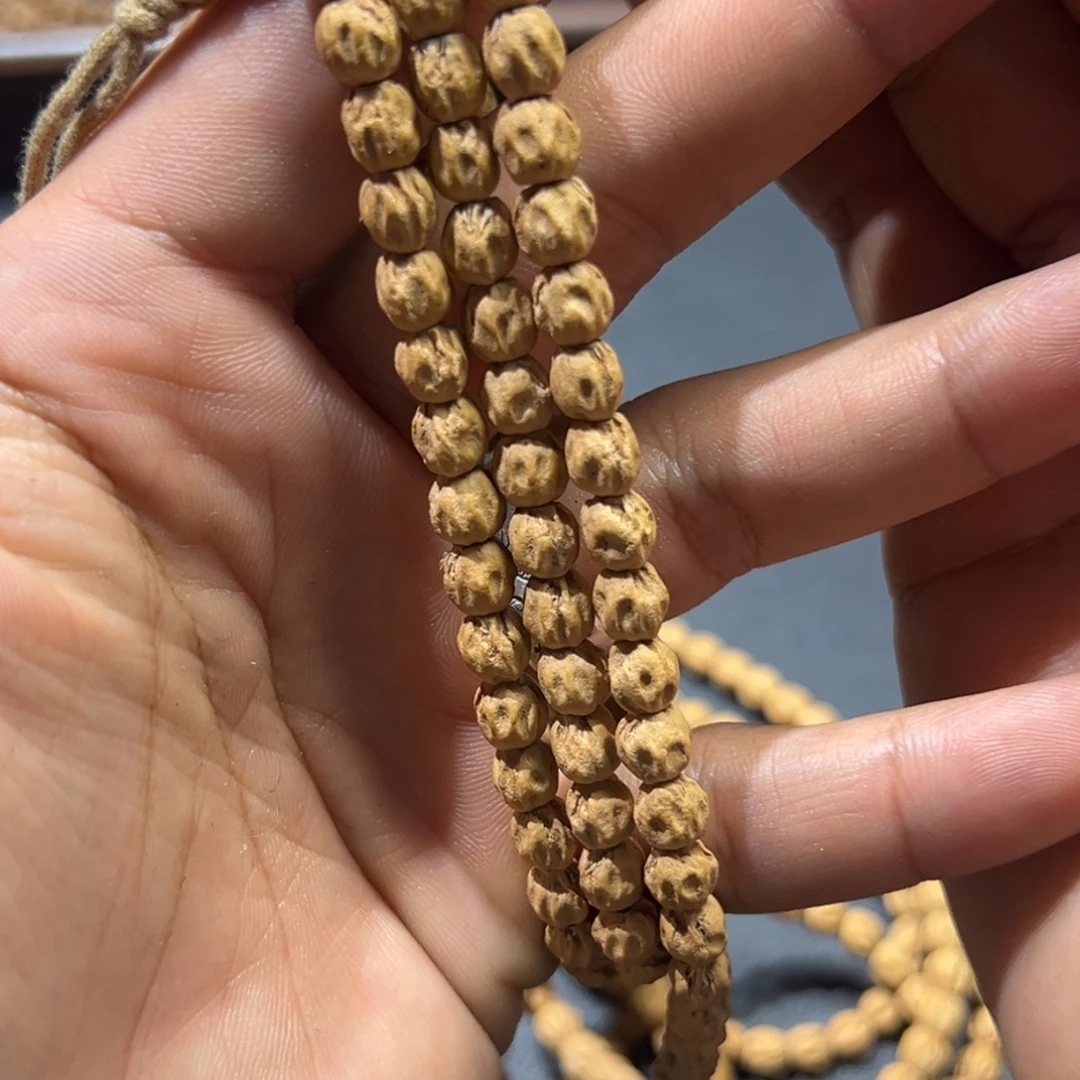 柏香籽/百香籽吊坠赤莲