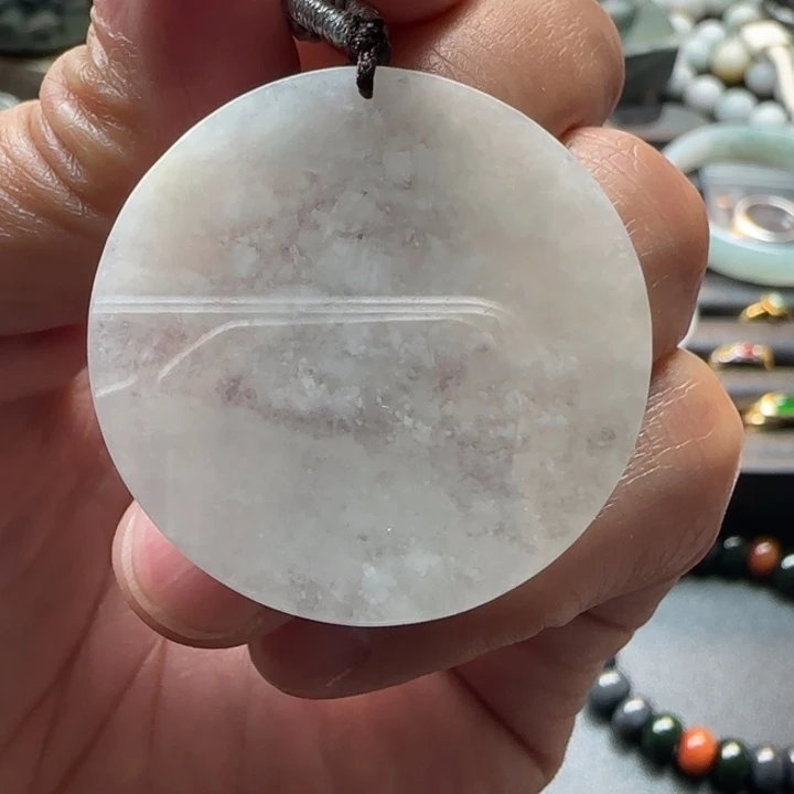 终***路翡翠未镶嵌颈饰大雪纷飞意境无事牌