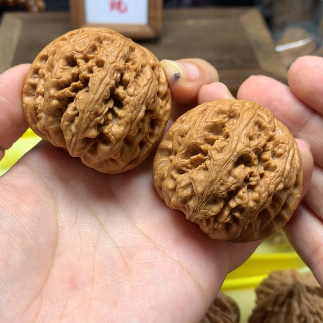 文玩核桃把件45粗筋