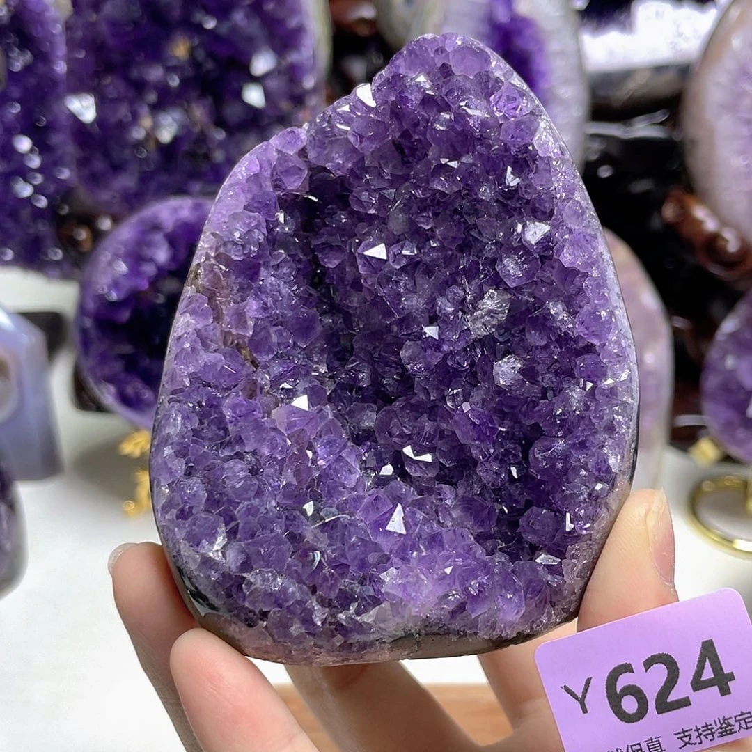 紫晶未镶嵌摆件晶震
