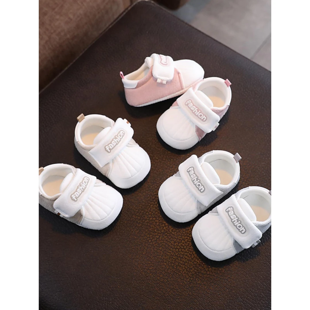 范哲萨春秋新款0-1岁男女童鞋鞋袜一体不落地软底休闲防滑童鞋