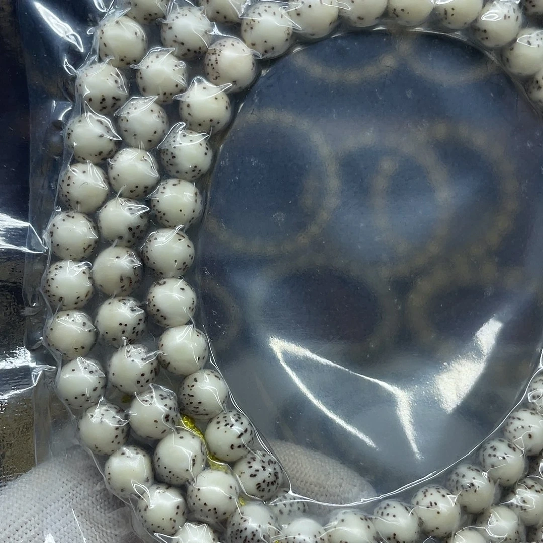 （***）手串星月菩提8圆珠，灰背河豚
