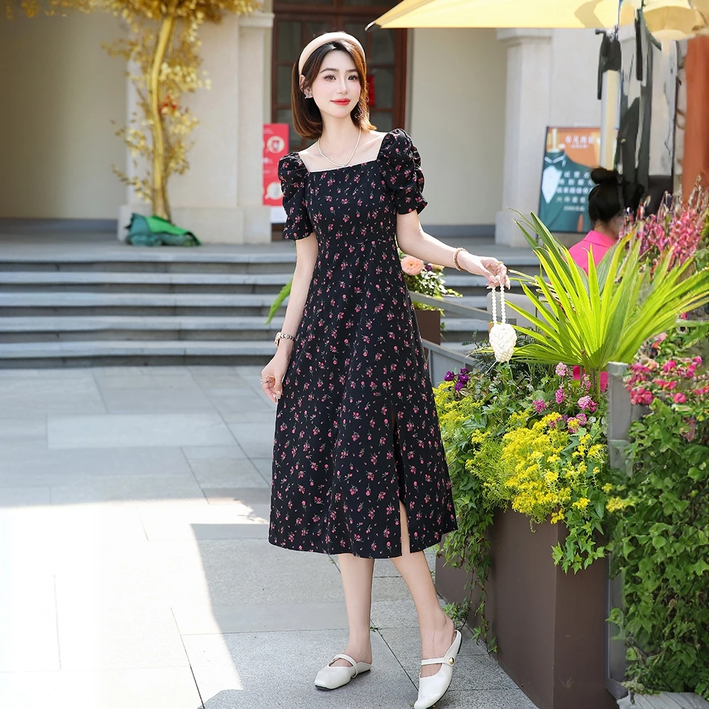夏季新款法式减龄方领茶歇碎花裙开叉收腰显瘦小个子中长连衣裙子