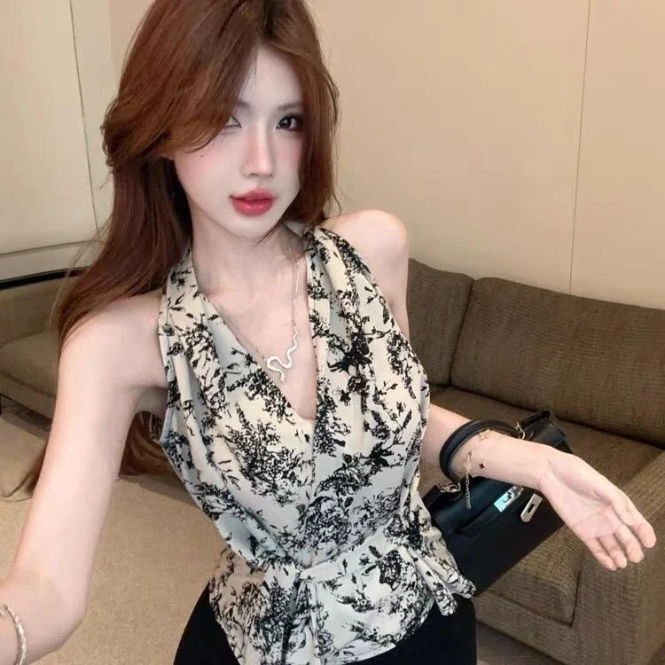 【女神穿搭】法式复古碎花无袖挂脖衬衫女夏装独特漂亮气质背心小