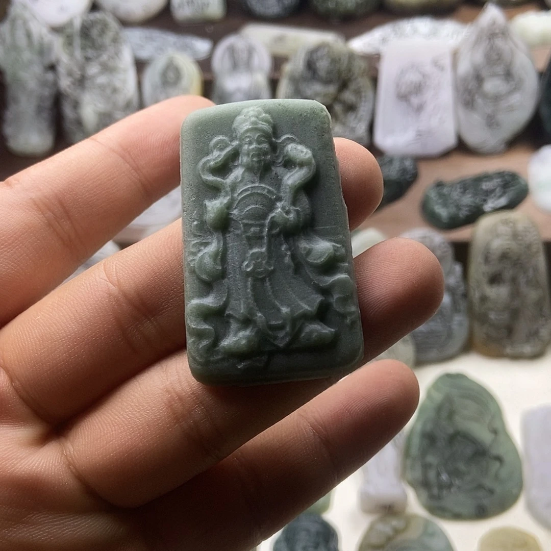 定制翡翠未镶嵌翡翠