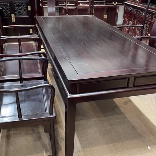 随***安绒质218干泡桌加五张椅子