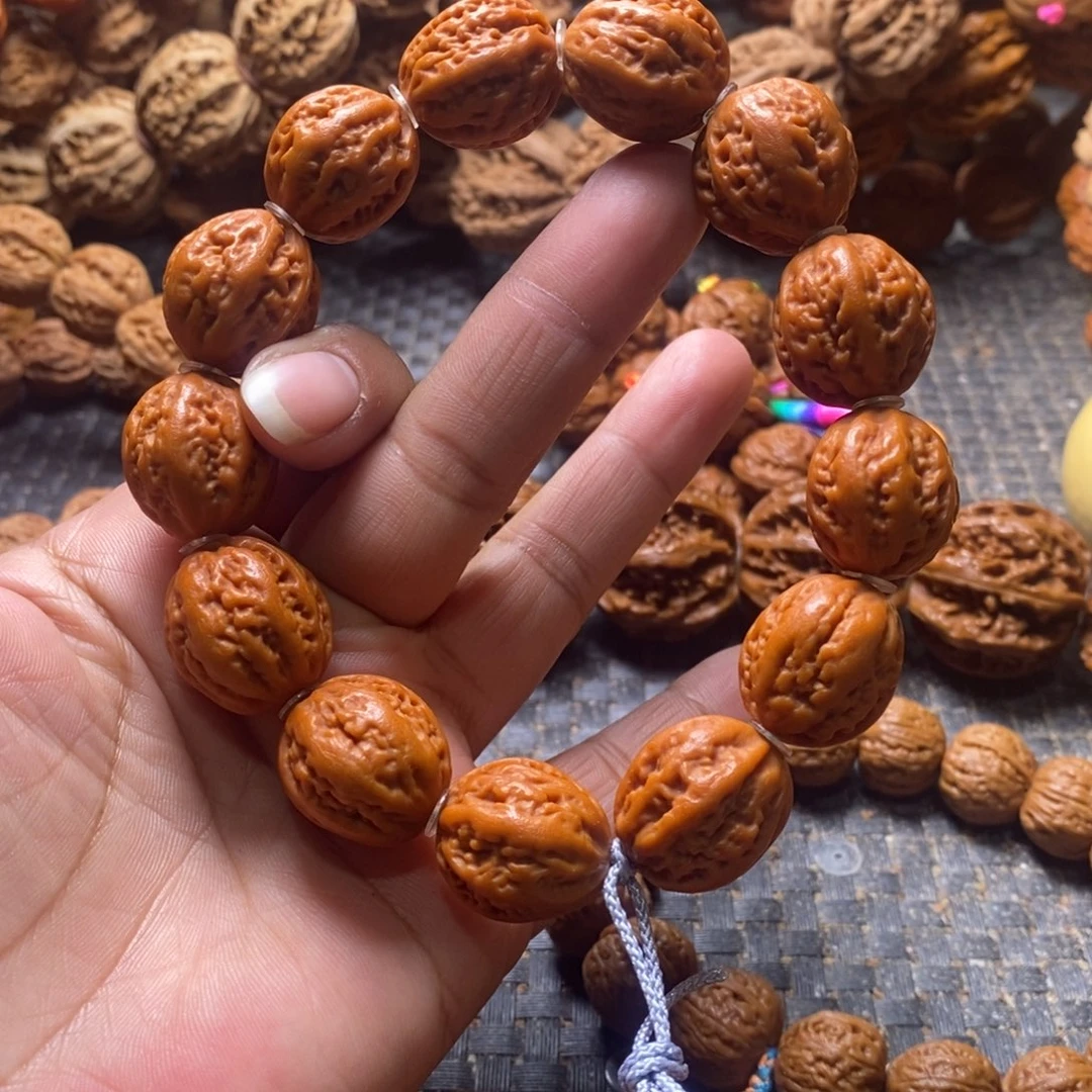 文玩核桃吊坠龙脊