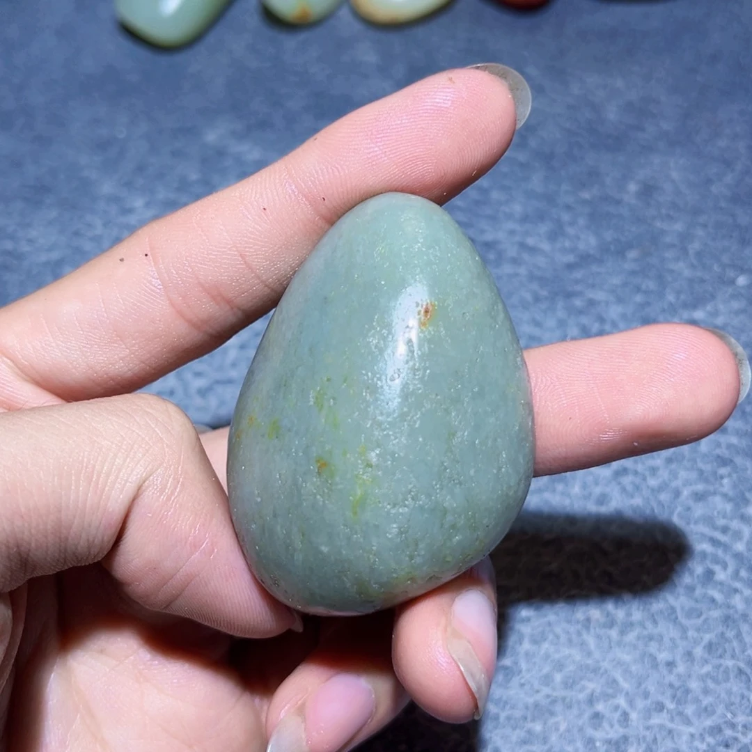 和田玉未镶嵌珠宝奇石
