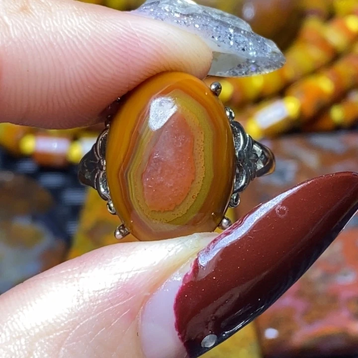 玛瑙/玉髓颈饰未镶嵌