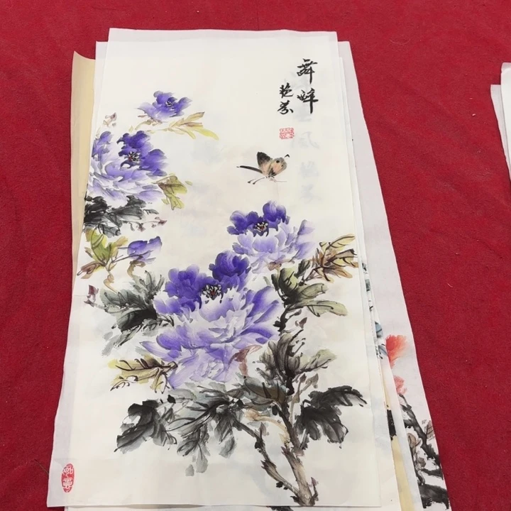国画花鸟的翅膀和翅膀是一样