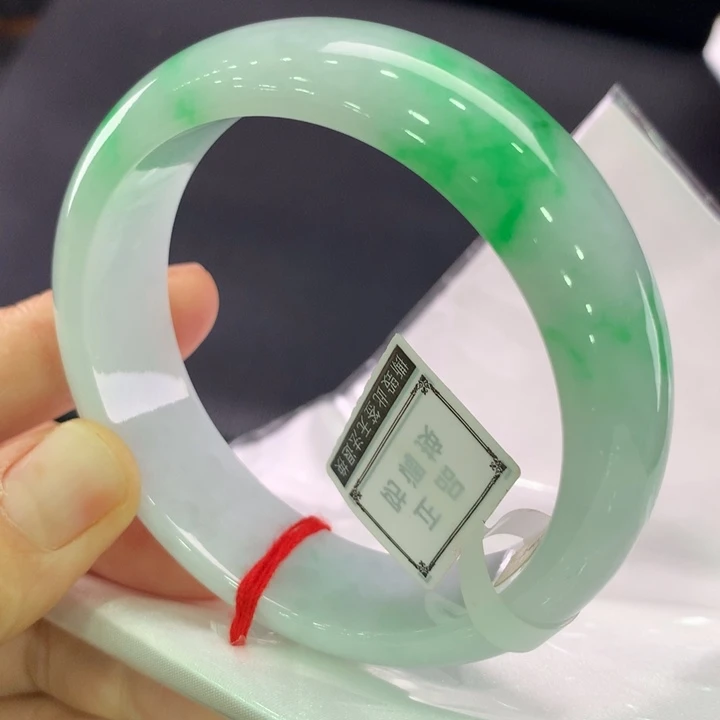 翡翠未镶嵌手镯正圈57-58轮胎