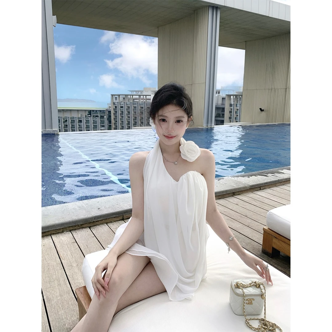 轻奢网红款海岛goddess手工花朵挂脖抹胸上衣短半裙氧感时尚套装