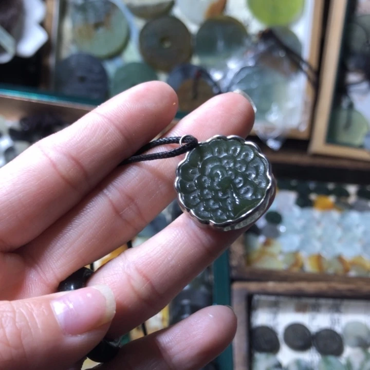 岫玉岫玉挂件未镶嵌