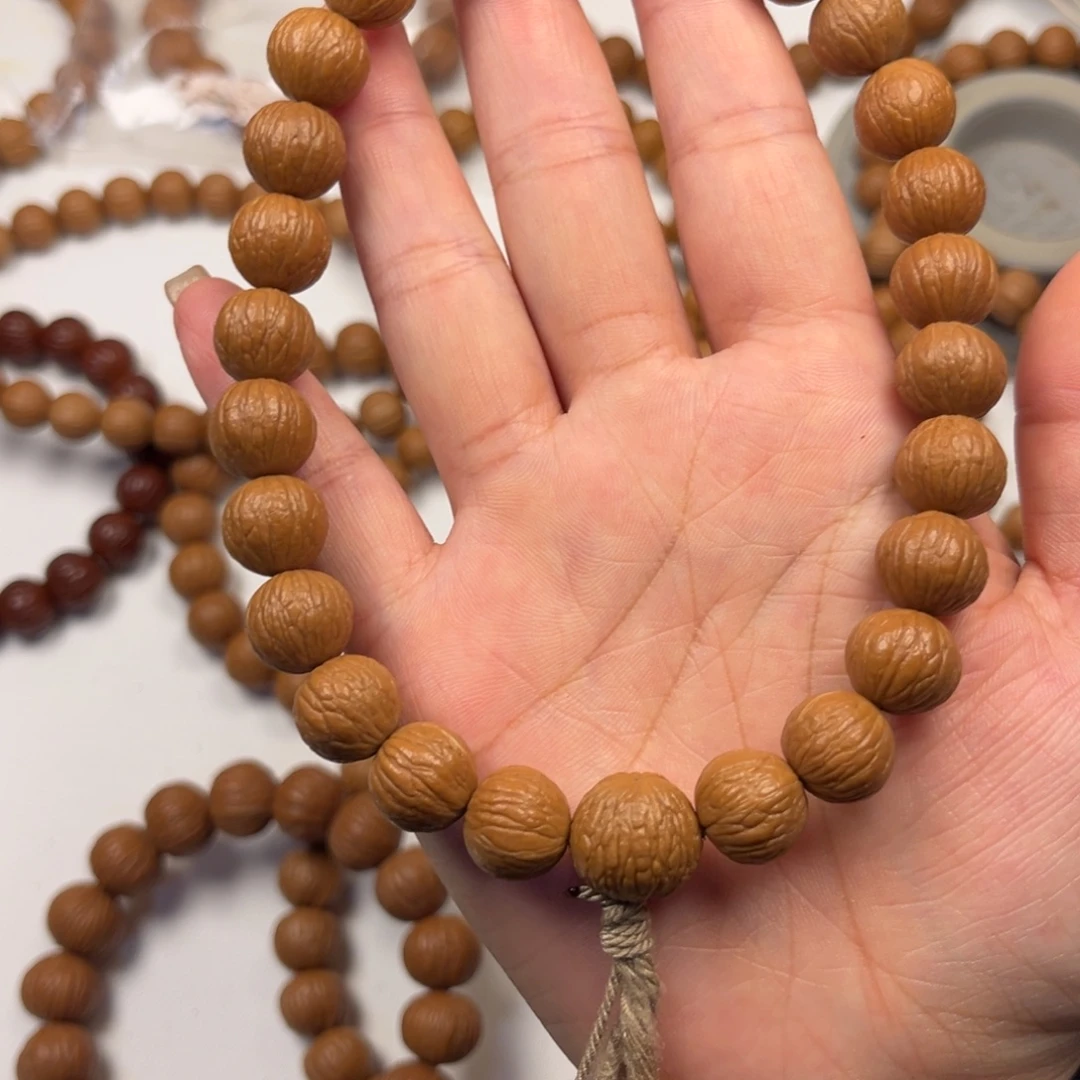 @***磊猴头核桃吊坠凤羽