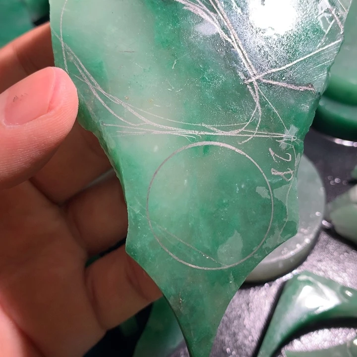 【闪购商品】翡翠颈饰未镶嵌艾*61