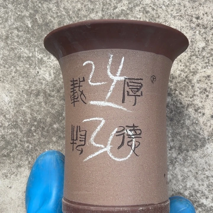 花盆紫砂紫砂的颜色
