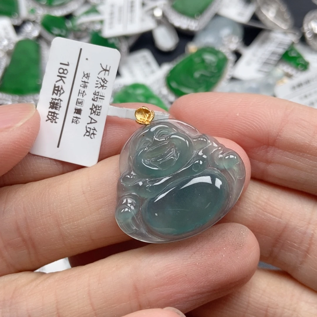 翡翠18K金镶嵌颈饰