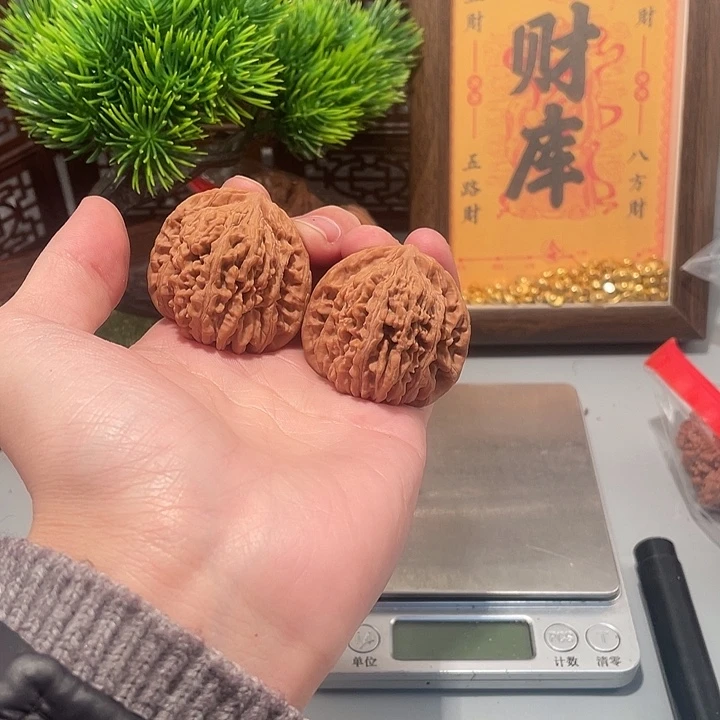 ****ঞ文玩核桃吊坠四座楼