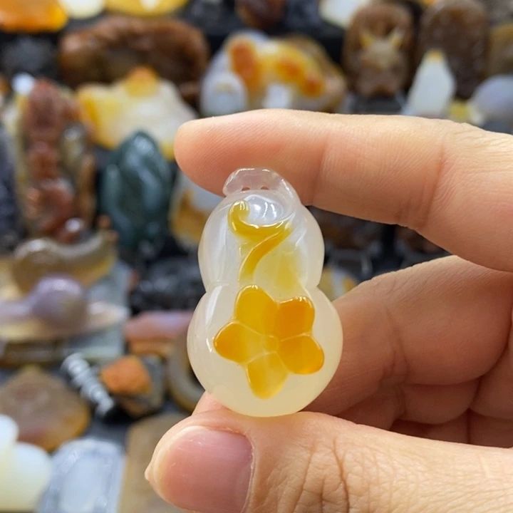 玛瑙/玉髓未镶嵌颈饰