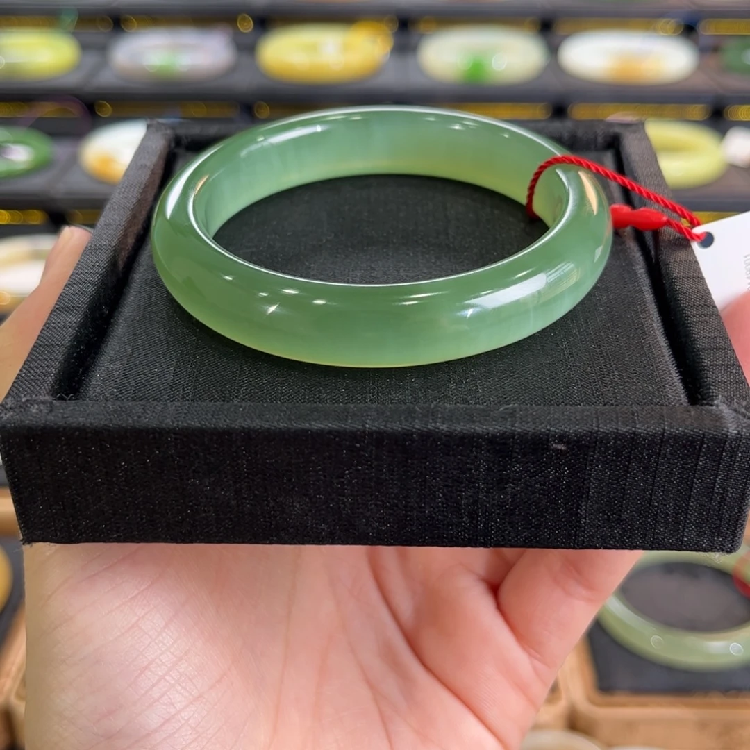 和田玉未镶嵌手镯高品毕业碧玉猫眼