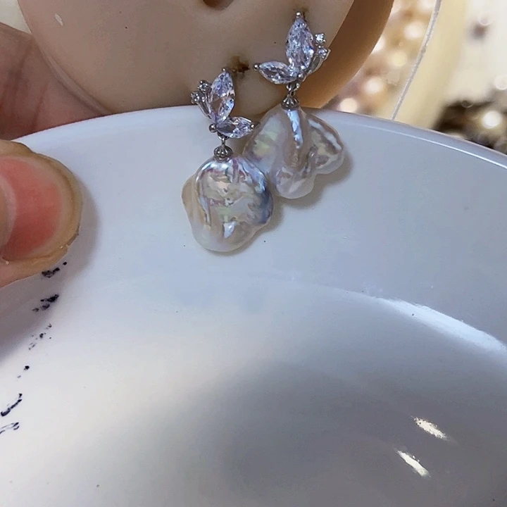 银S925镶嵌耳饰淡水珍珠
