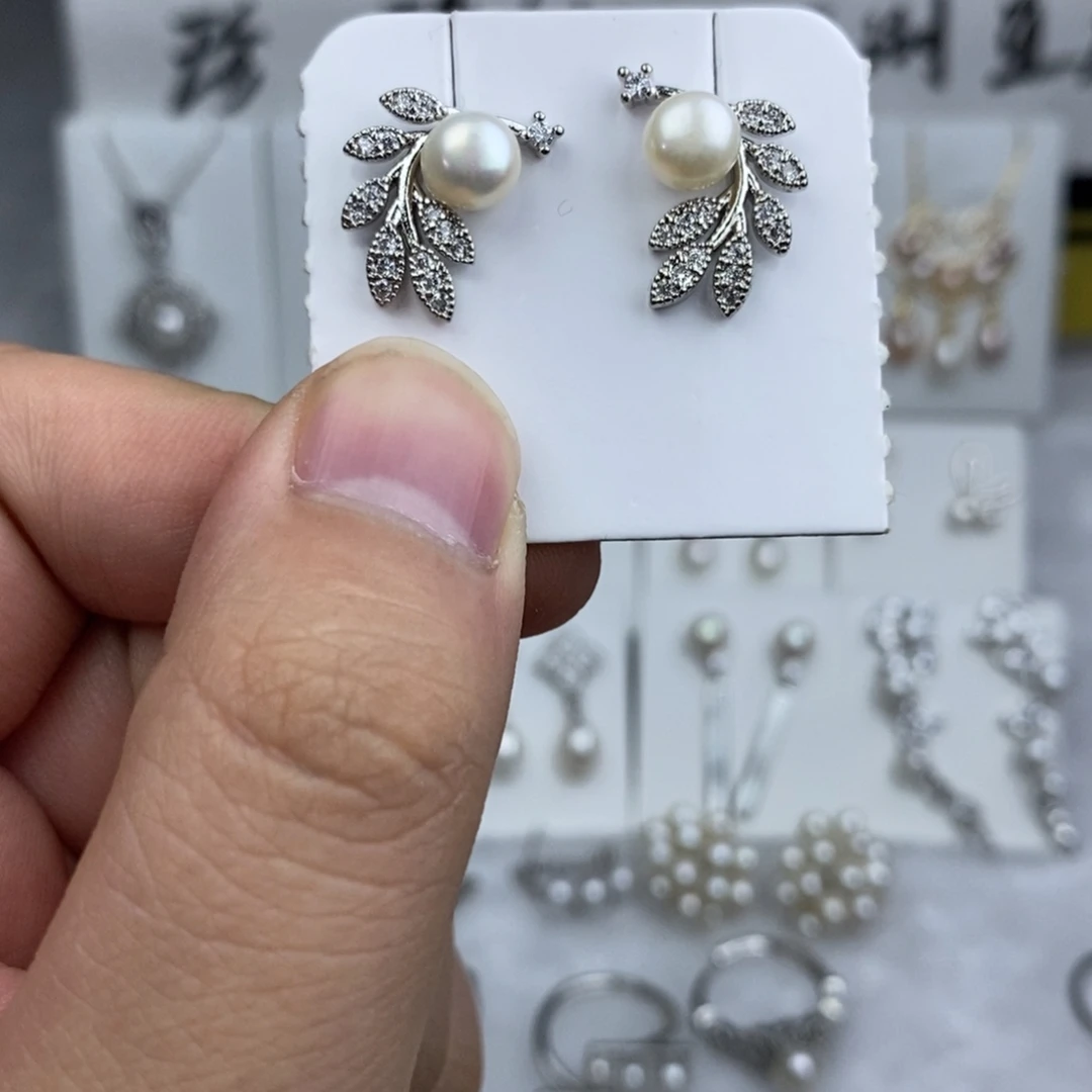 未镶嵌耳饰淡水珍珠