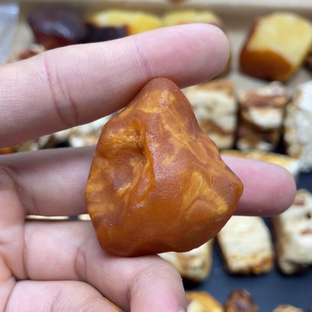 定制琥珀未镶嵌携***间定制