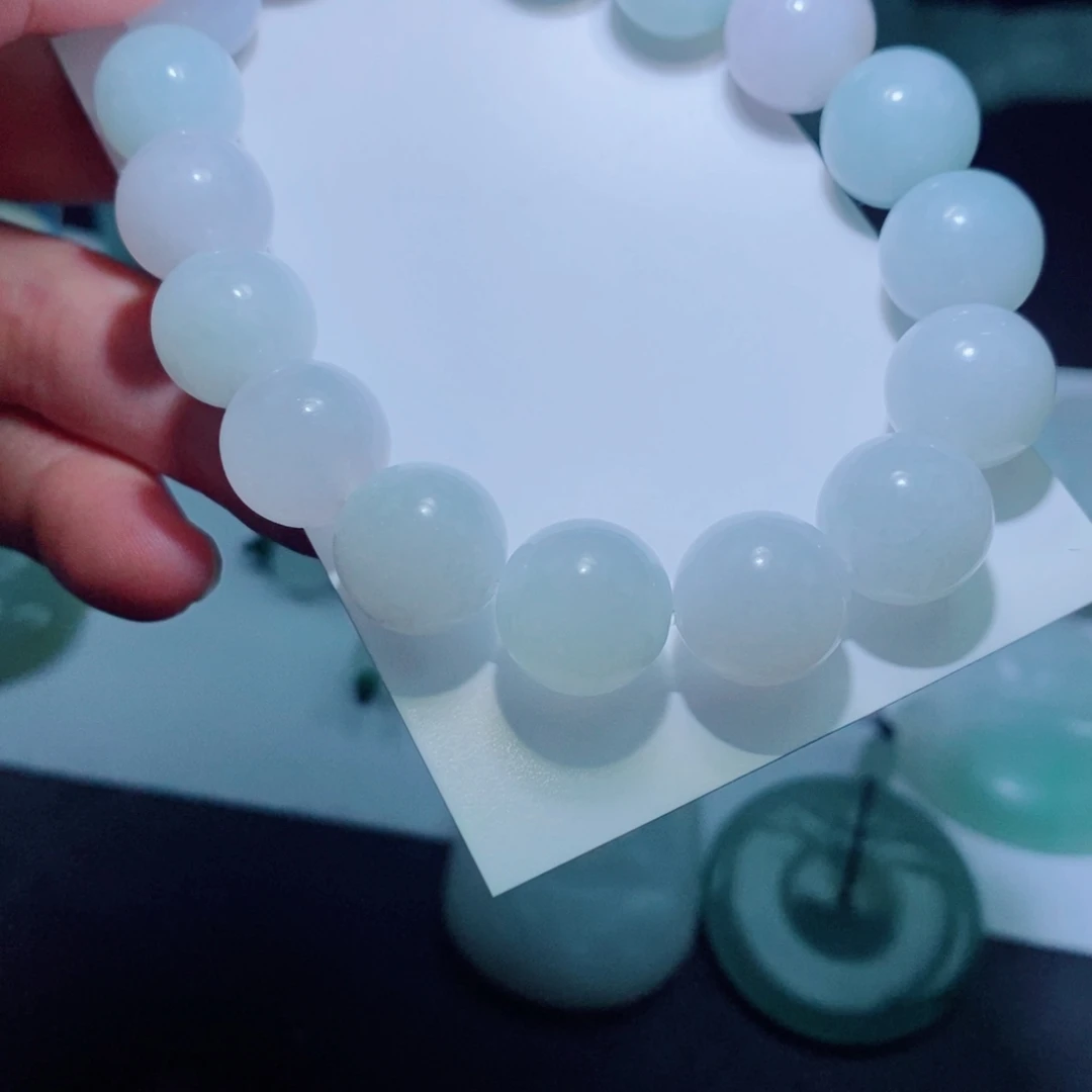 定制翡翠未镶嵌吊坠