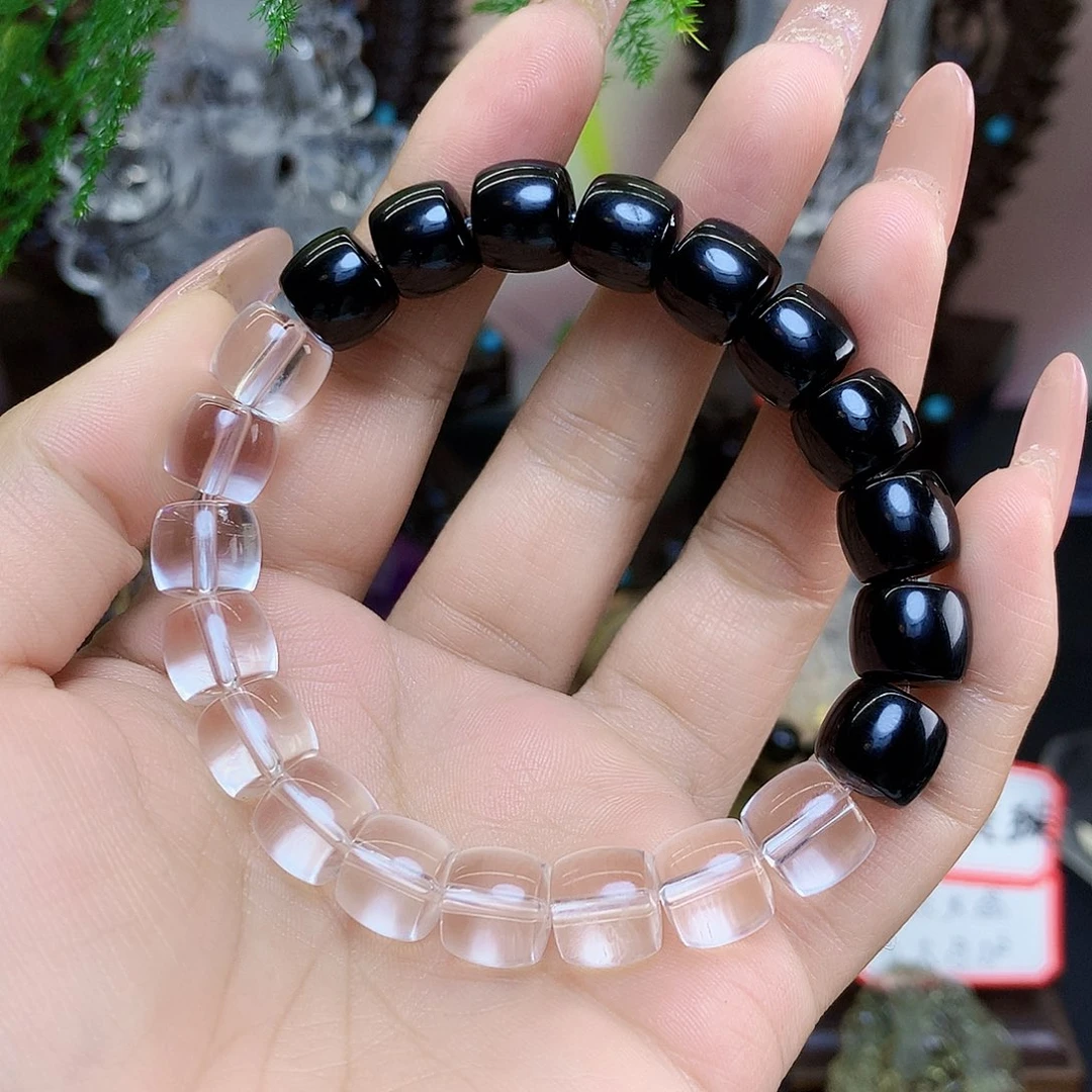 水晶手链未镶嵌太****红，