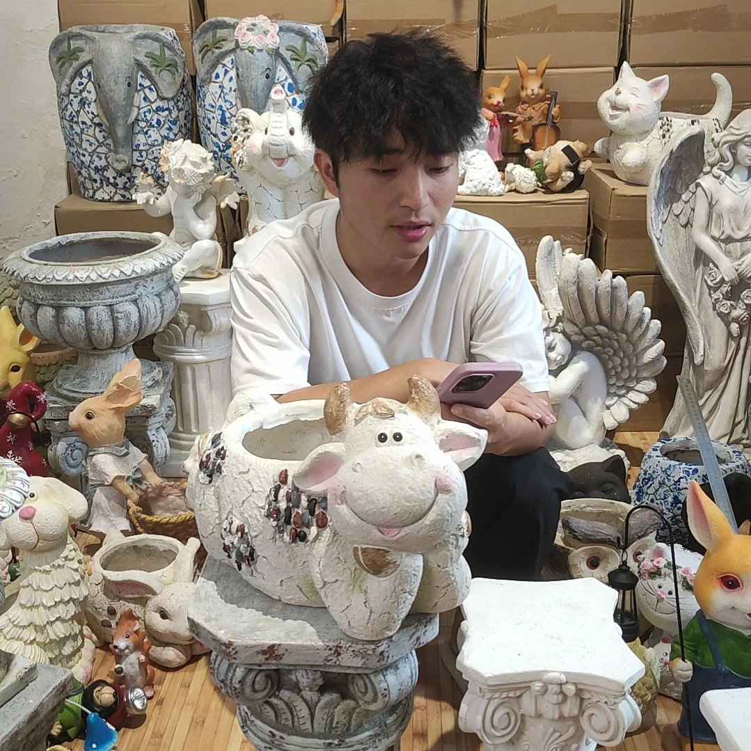 合成树脂牛牛花盆