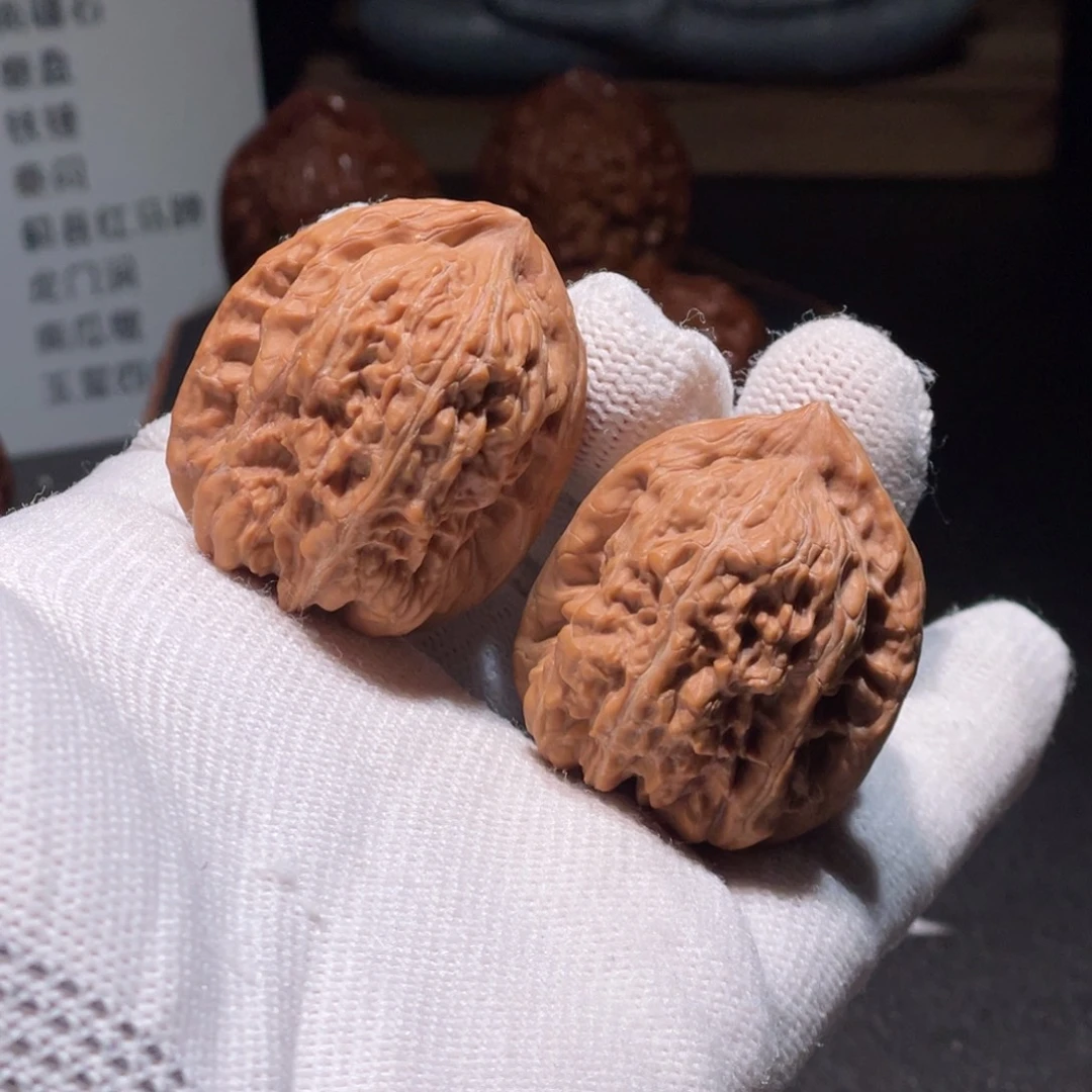 文玩核桃吊坠赤龙3332，5203