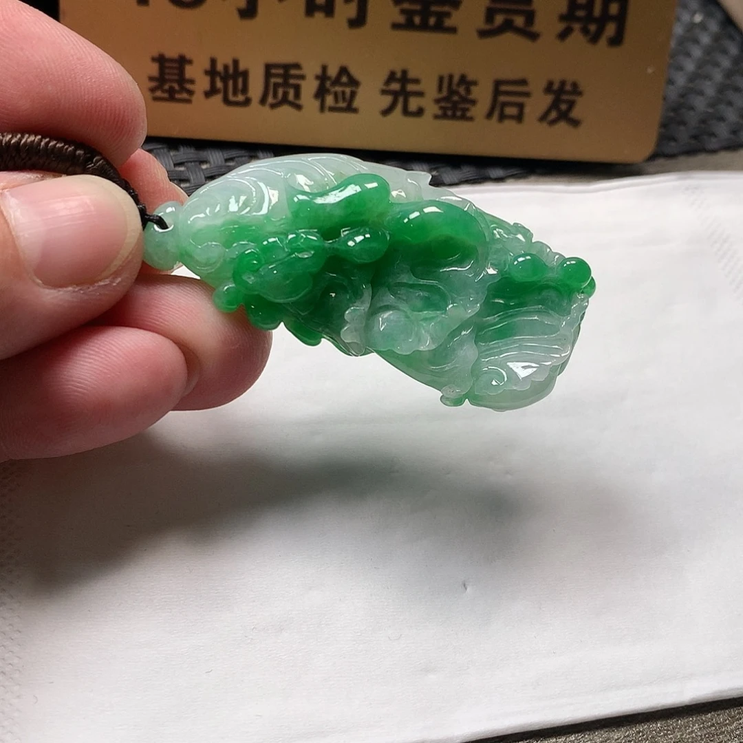 颈饰未镶嵌翡翠大白菜