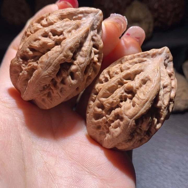 文玩核桃把件东北楸子28