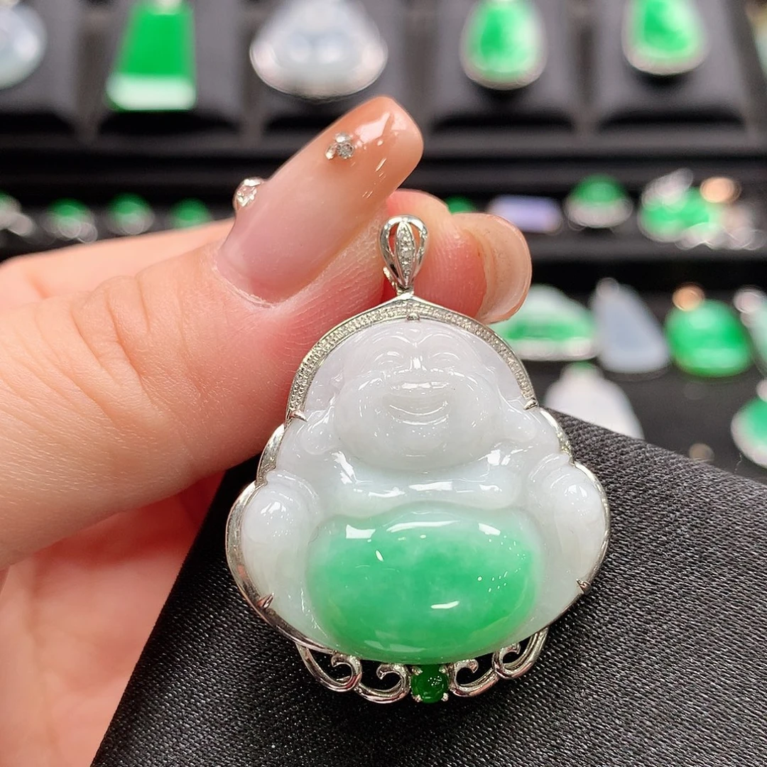 翡翠18K金镶嵌颈饰佛公