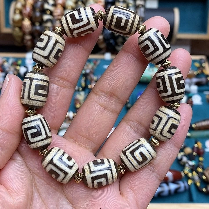 玛瑙/玉髓颈饰合金我***了