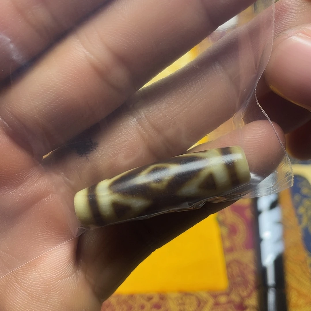 来***国泥塑藏传佛教文化与