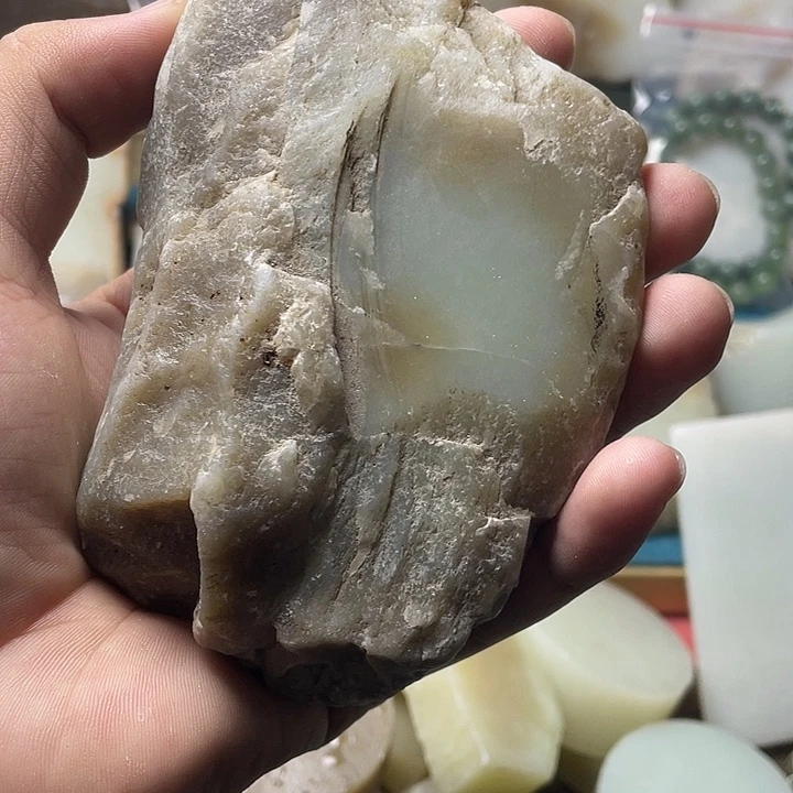 和田玉（糖玉）未镶嵌珠宝半成品