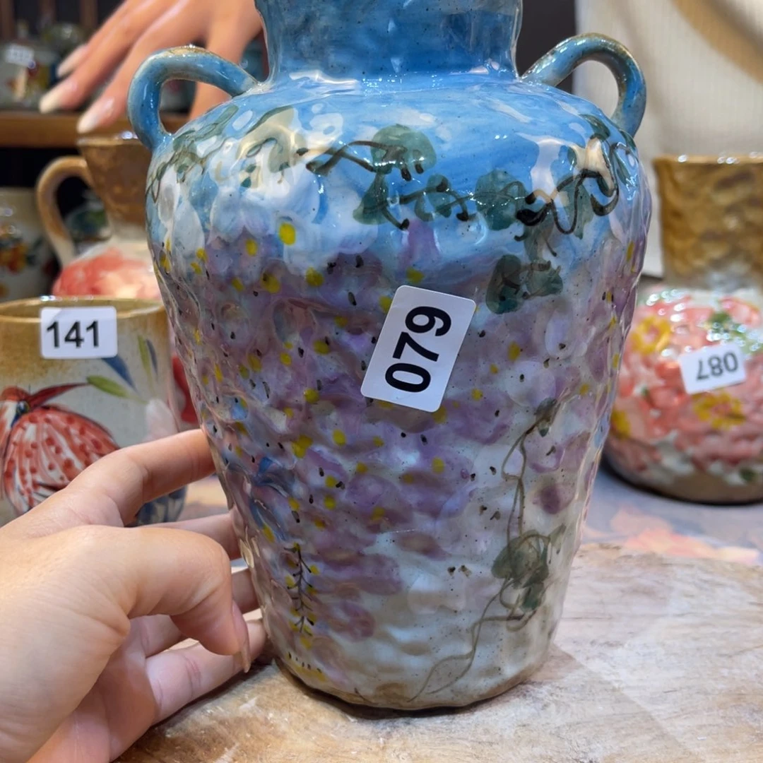 摆件江****生景德镇手工制作