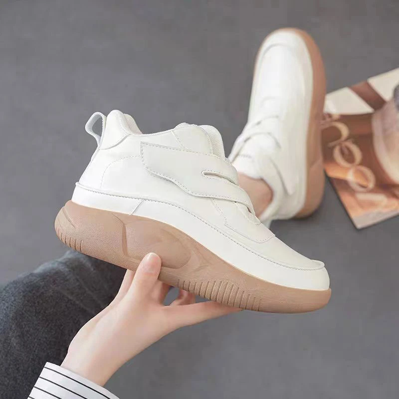 高帮休闲鞋女2024ins新款秋季厚底防滑短靴软底舒适运动鞋 A1006