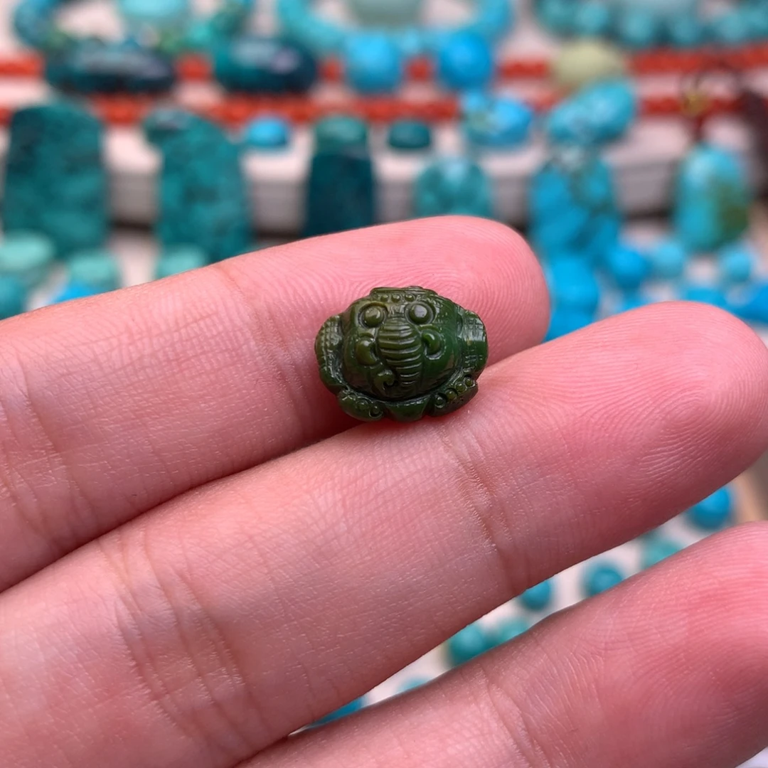 绿松石未镶嵌珠宝奇石