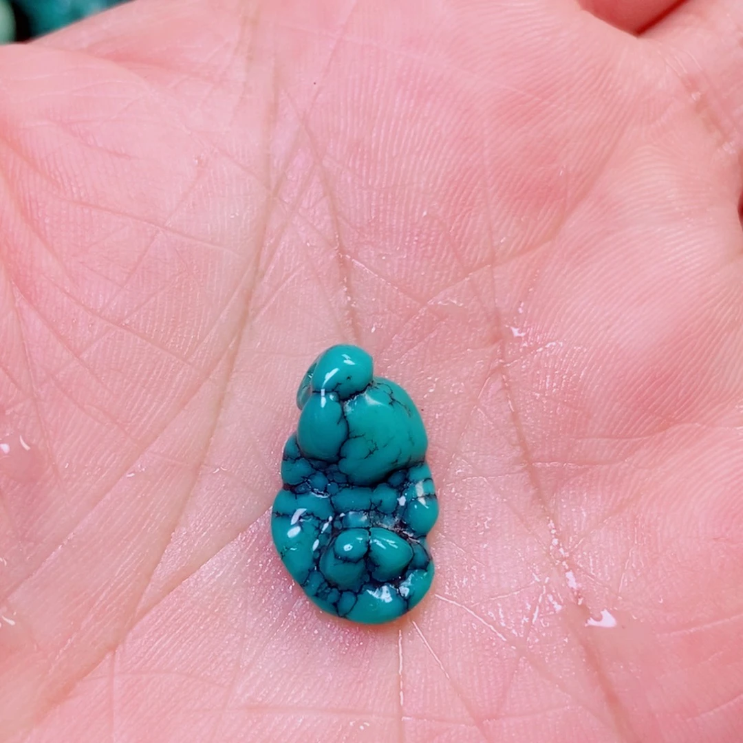 绿松石未镶嵌挂件