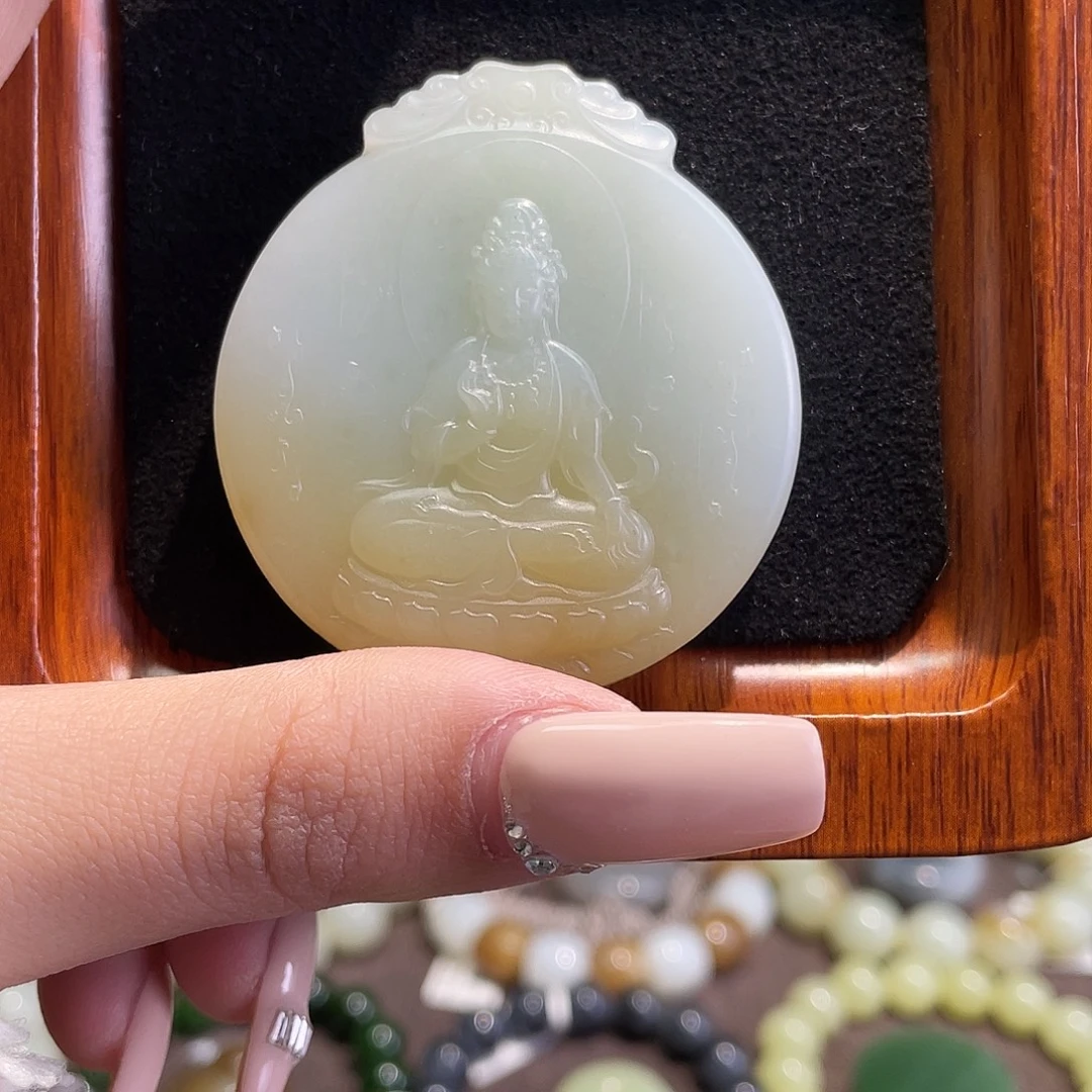 和田玉（糖玉）未镶嵌颈饰