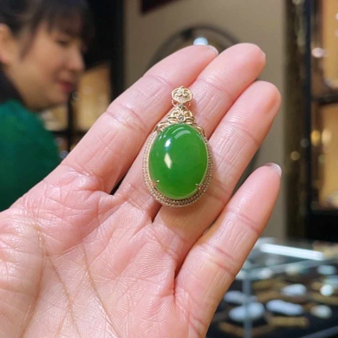 【闪购商品】和田玉颈饰18K金镶嵌