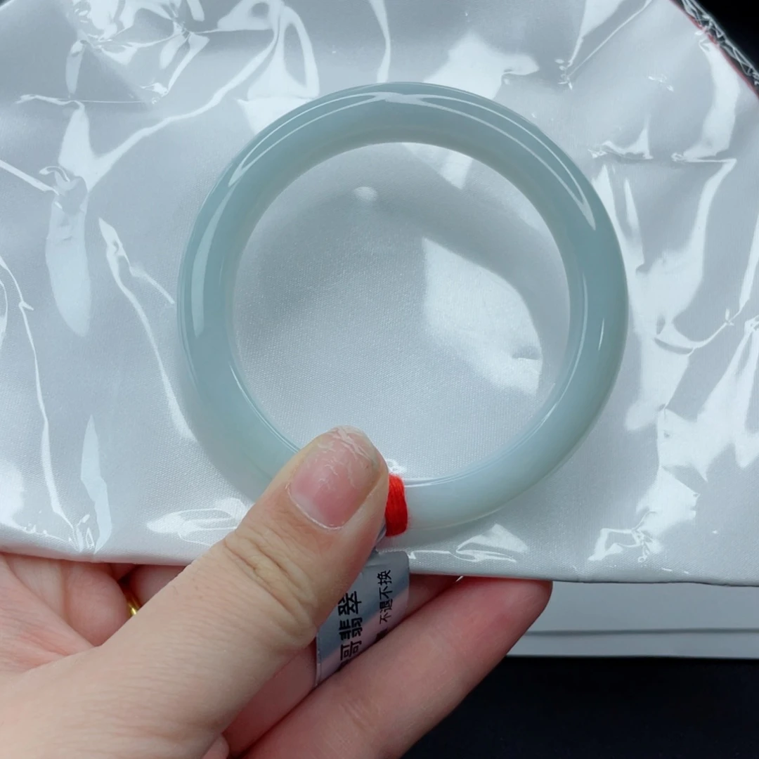 翡翠未镶嵌手镯蓝绿