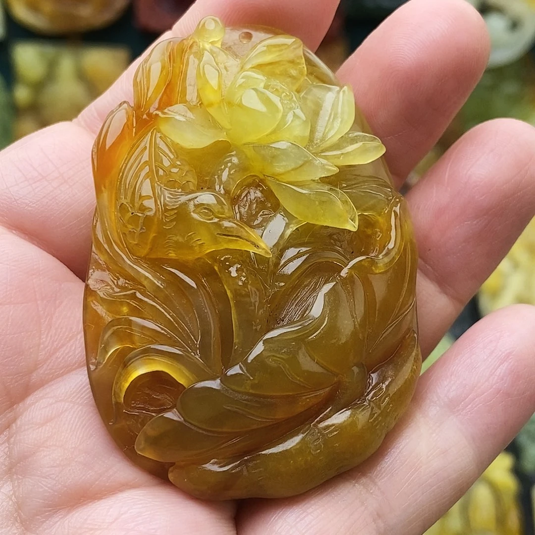 蛇纹石玉未镶嵌颈饰荷韵