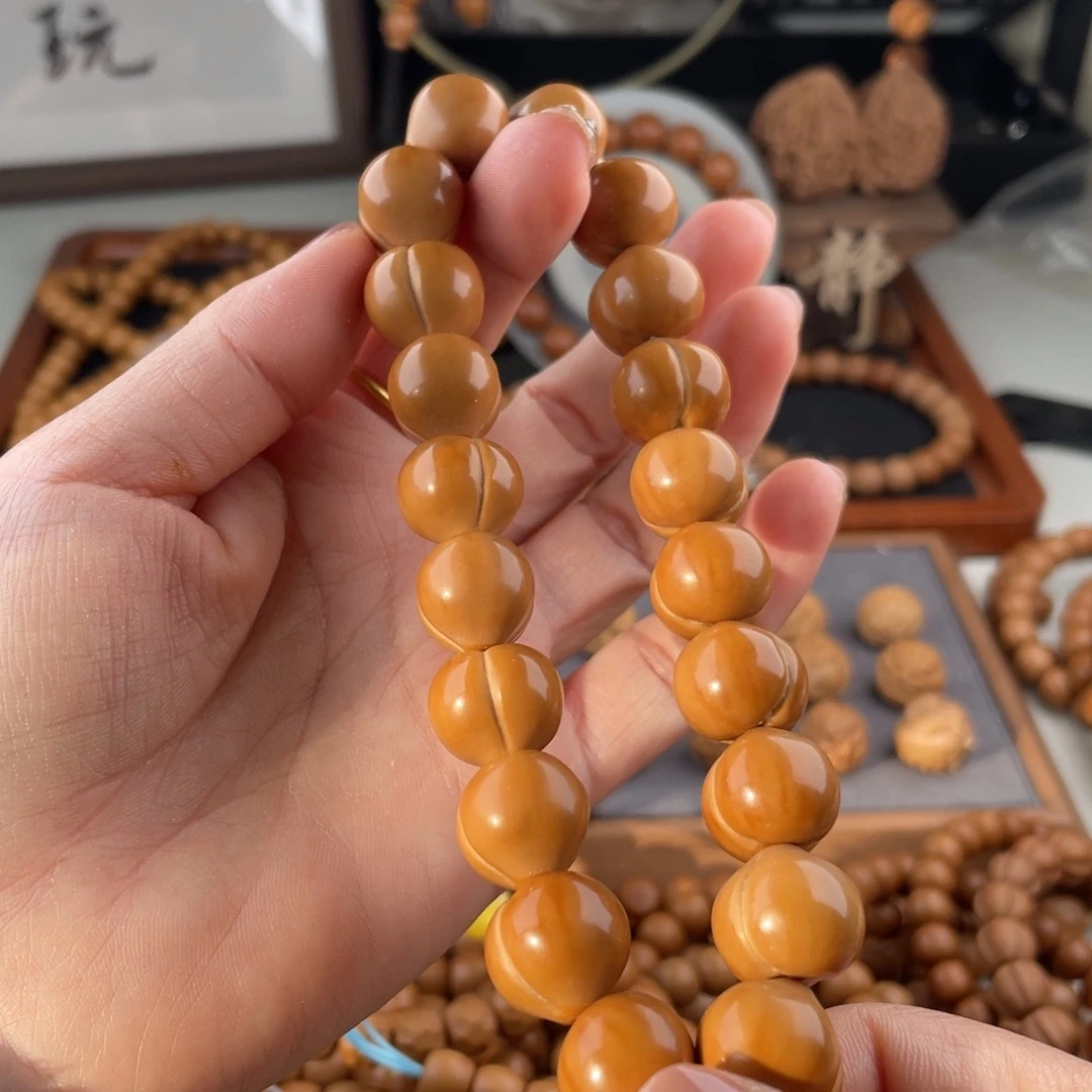 九***哥猴头核桃吊坠全品屁桃