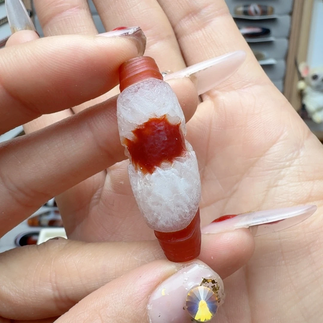 小***花玛瑙/玉髓未镶嵌锁骨