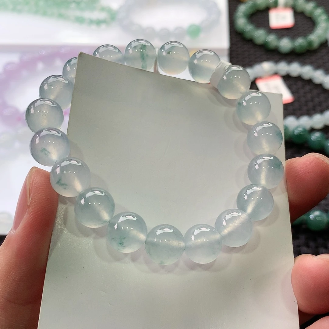 翡翠手链未镶嵌翡翠