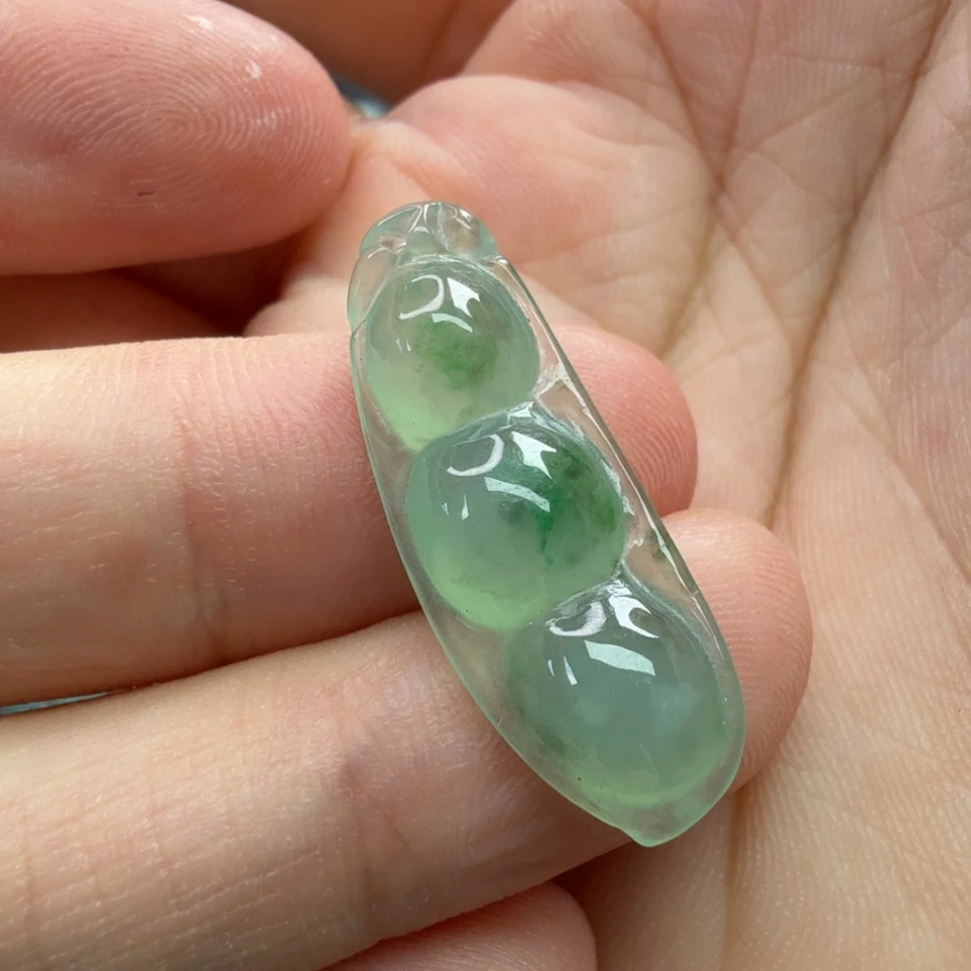 翡翠未镶嵌颈饰57